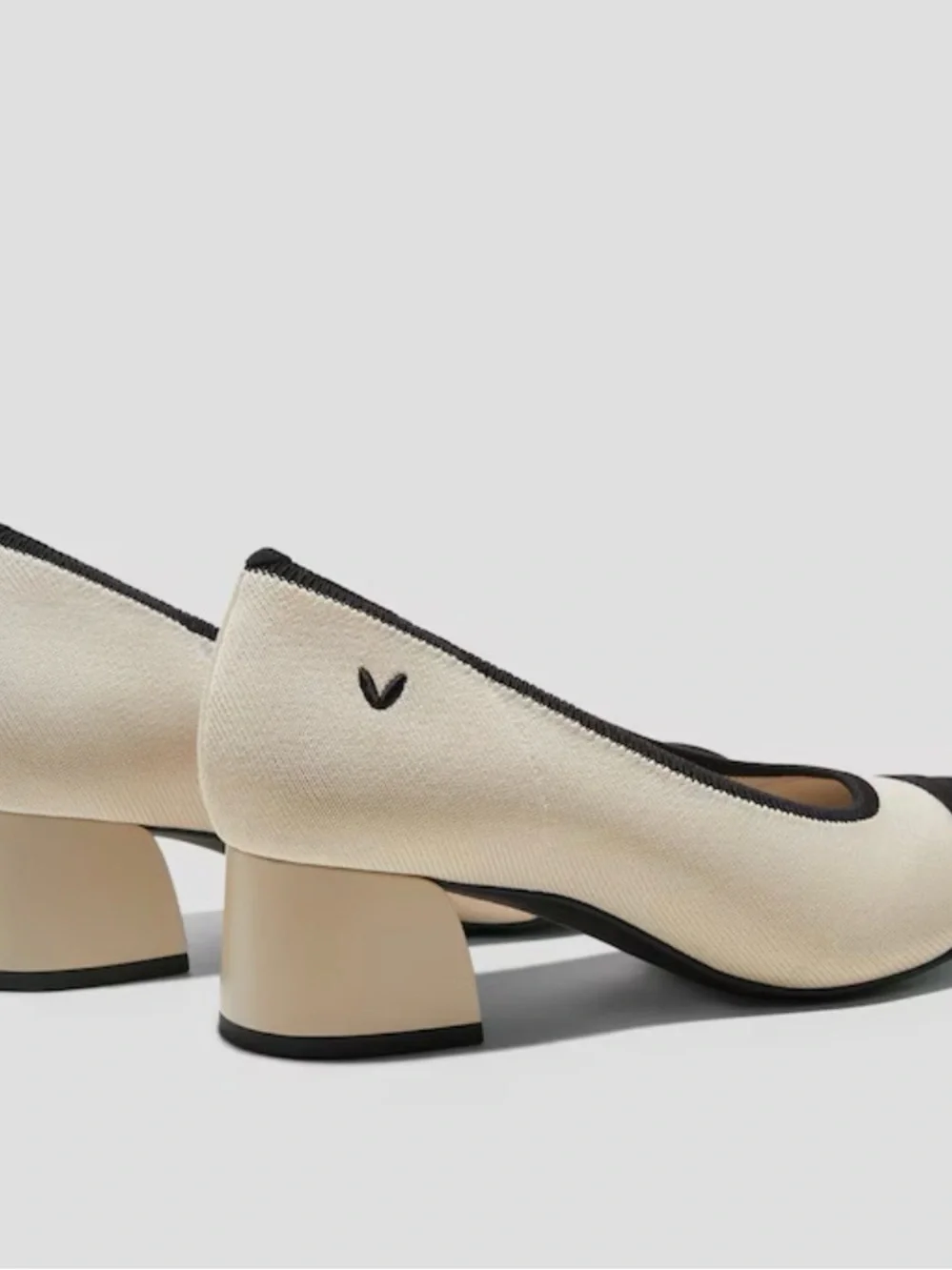 Vivaia 8 Comfy Colorblock Knit Block Heel Pumps Cushioned Arch Support Classic